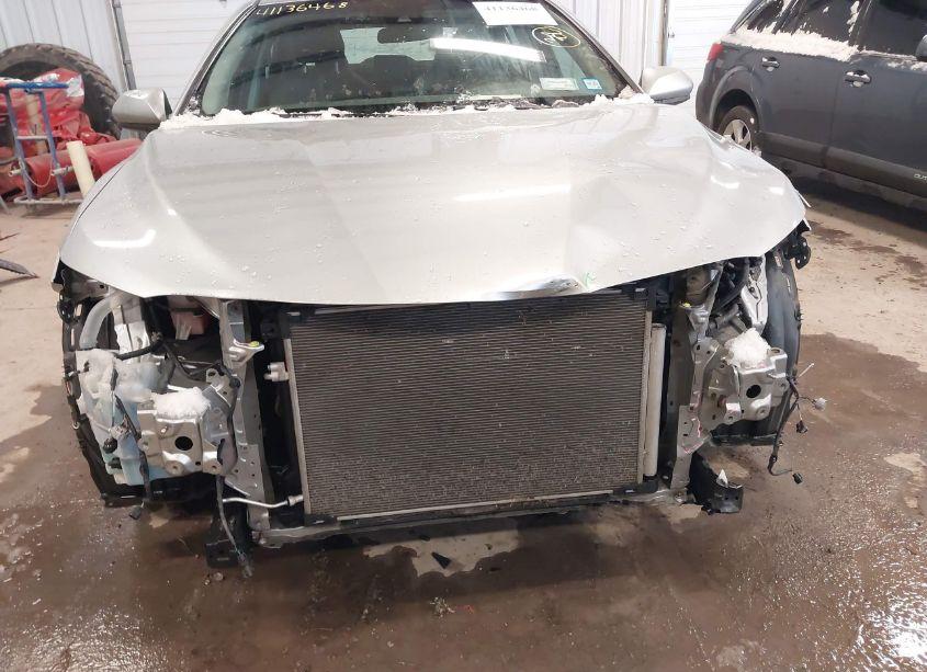 Photo 6 of 2018 Toyota Camry SE (VIN 4T1B11HK0JU589624)