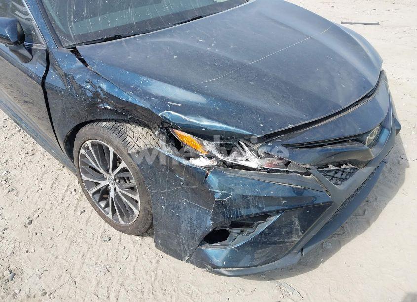 Photo 6 of 2018 Toyota Camry SE (VIN 4T1B11HK0JU589834)