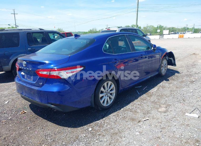 Photo 4 of 2018 Toyota Camry LE (VIN 4T1B11HK0JU624520)