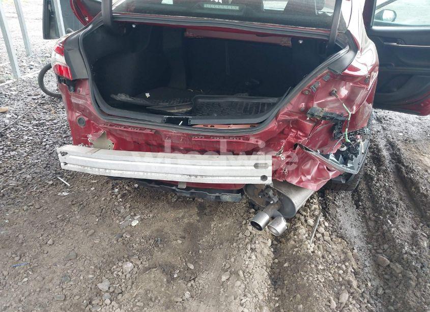 Photo 6 of 2018 Toyota Camry SE (VIN 4T1B11HK0JU639373)