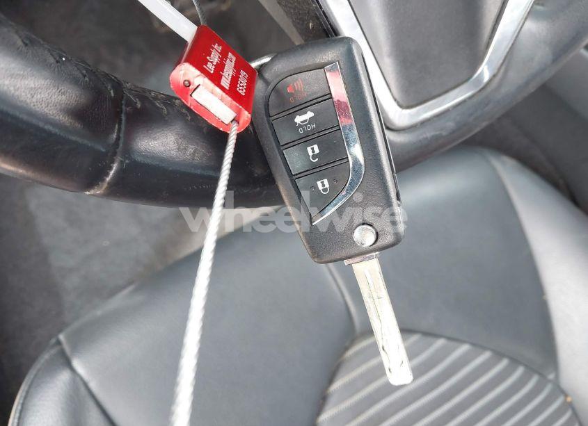 Photo 11 of 2018 Toyota Camry SE (VIN 4T1B11HK0JU648056)