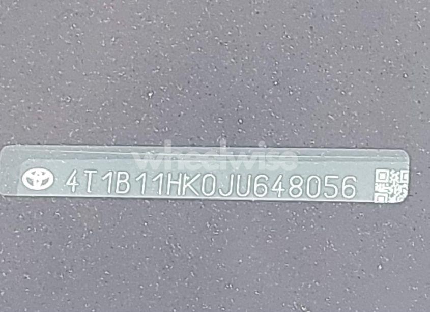 Photo 17 of 2018 Toyota Camry SE (VIN 4T1B11HK0JU648056)