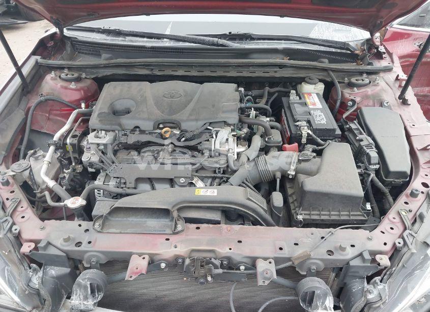 Photo 10 of 2018 Toyota Camry LE (VIN 4T1B11HK0JU650051)