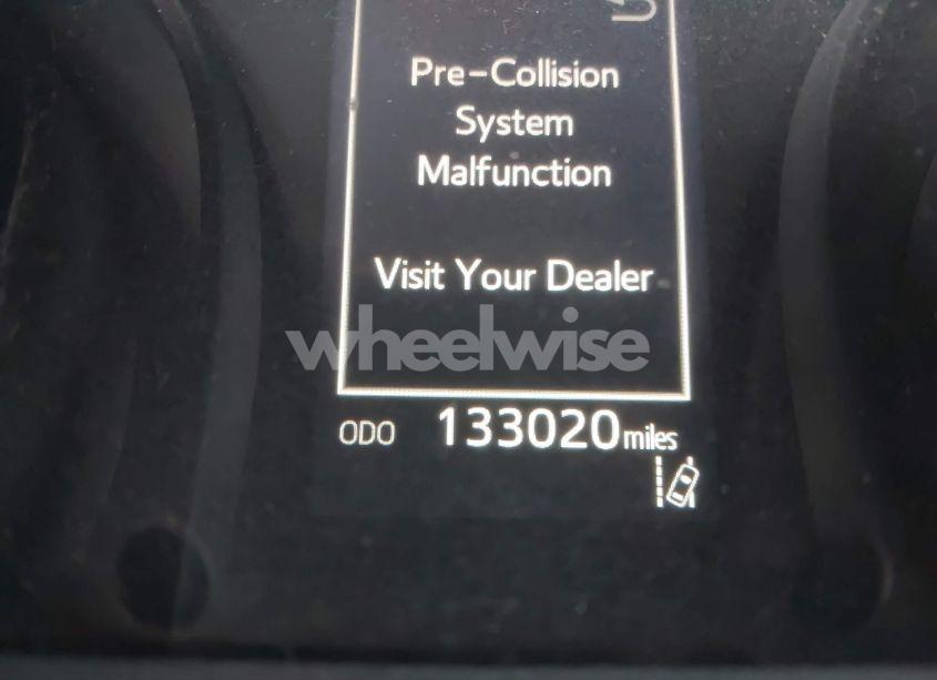 Photo 15 of 2018 Toyota Camry LE (VIN 4T1B11HK0JU650051)