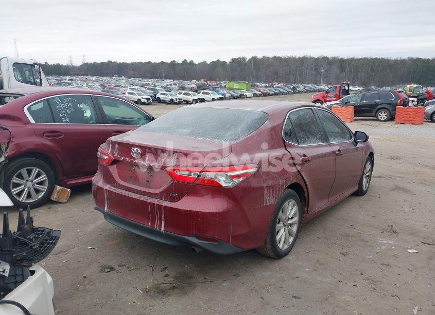 Photo 4 of 2018 Toyota Camry LE (VIN 4T1B11HK0JU650051)