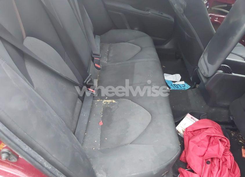 Photo 8 of 2018 Toyota Camry LE (VIN 4T1B11HK0JU650051)