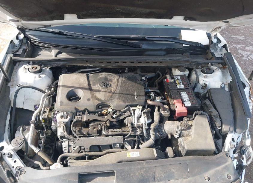 Photo 10 of 2018 Toyota Camry LE (VIN 4T1B11HK0JU673491)