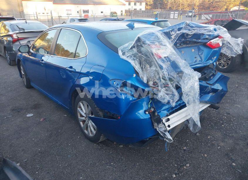 Photo 3 of 2019 Toyota Camry LE (VIN 4T1B11HK0KU159917)