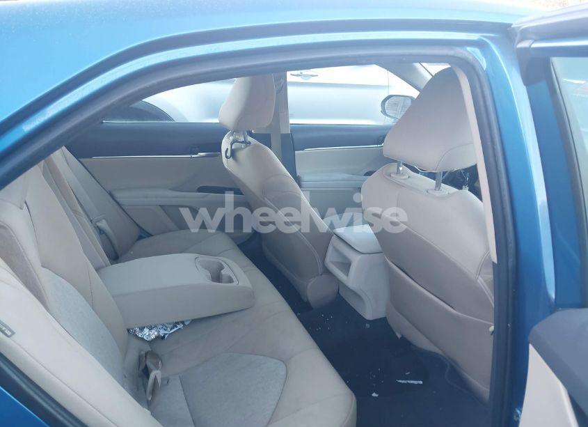 Photo 8 of 2019 Toyota Camry LE (VIN 4T1B11HK0KU159917)