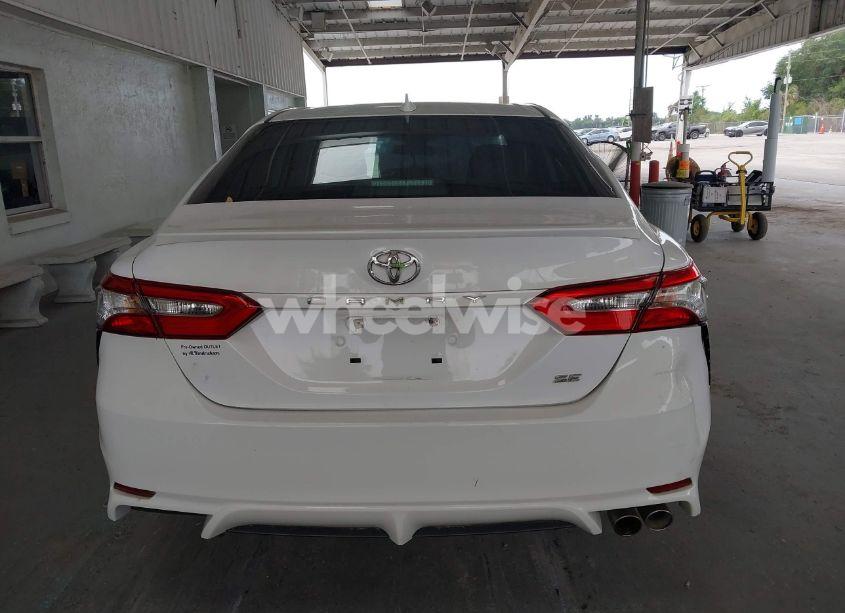 Photo 16 of 2019 Toyota Camry SE (VIN 4T1B11HK0KU166883)