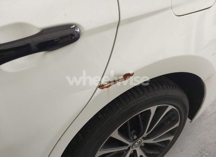 Photo 6 of 2019 Toyota Camry SE (VIN 4T1B11HK0KU166883)