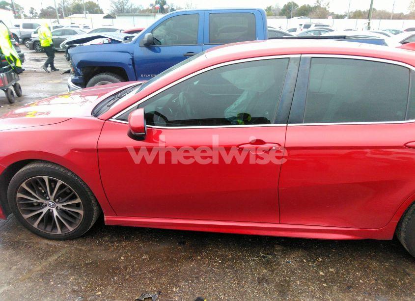 Photo 14 of 2019 Toyota Camry SE (VIN 4T1B11HK0KU170805)