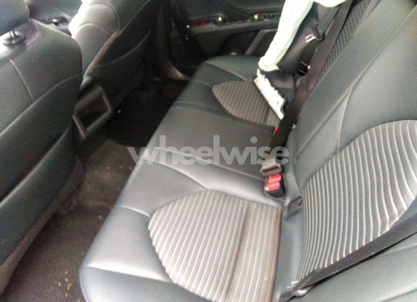 Photo 8 of 2019 Toyota Camry SE (VIN 4T1B11HK0KU170805)