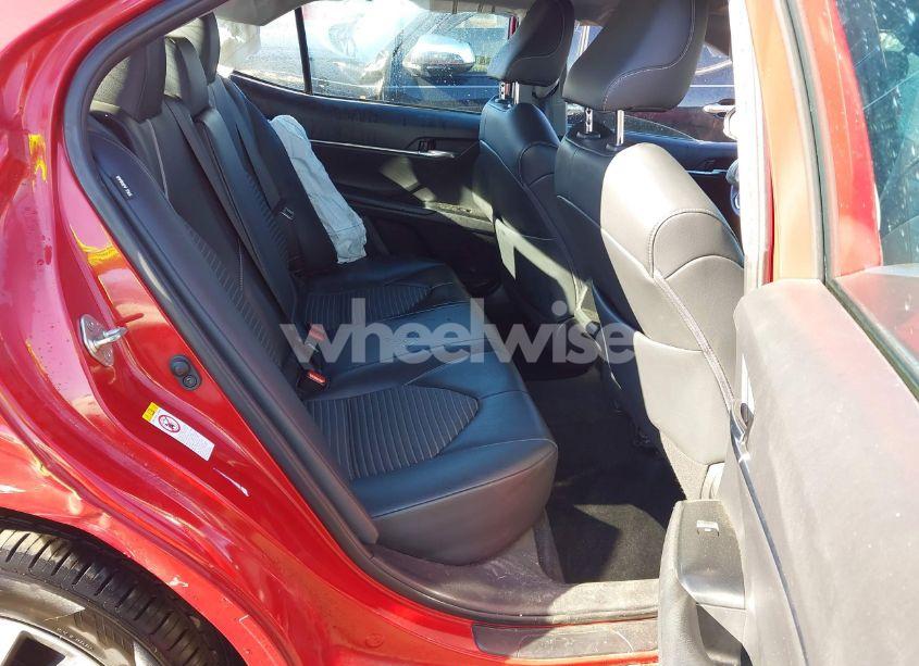 Photo 8 of 2019 Toyota Camry SE (VIN 4T1B11HK0KU196109)