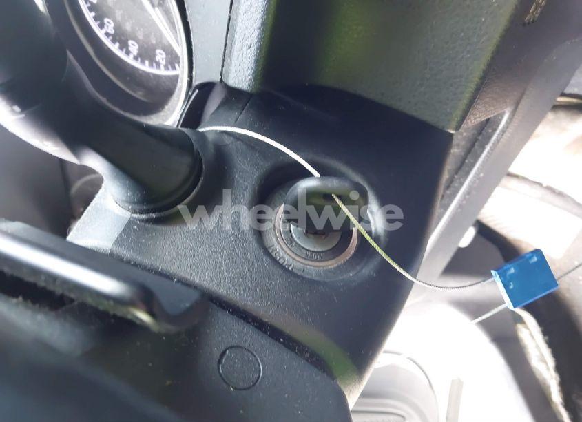 Photo 11 of 2019 Toyota Camry SE (VIN 4T1B11HK0KU200210)