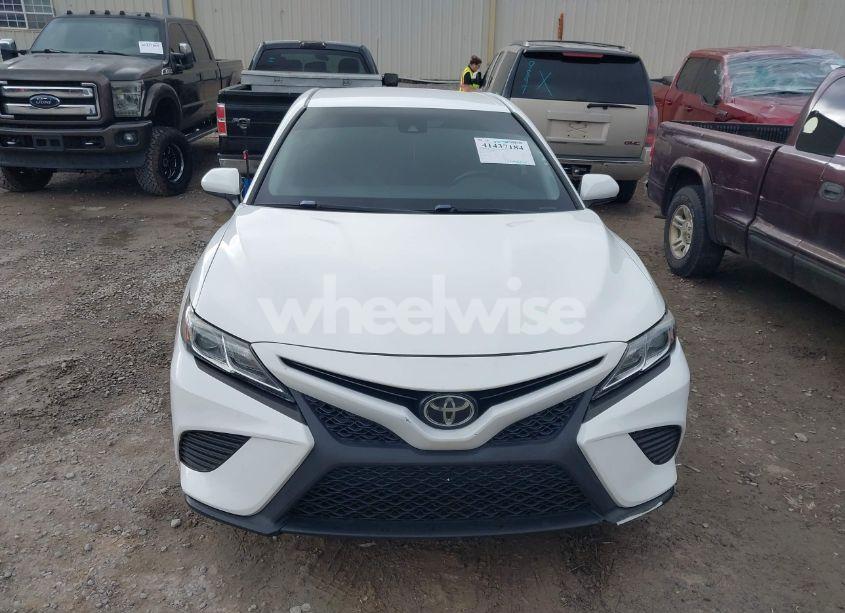 Photo 12 of 2019 Toyota Camry SE (VIN 4T1B11HK0KU200210)