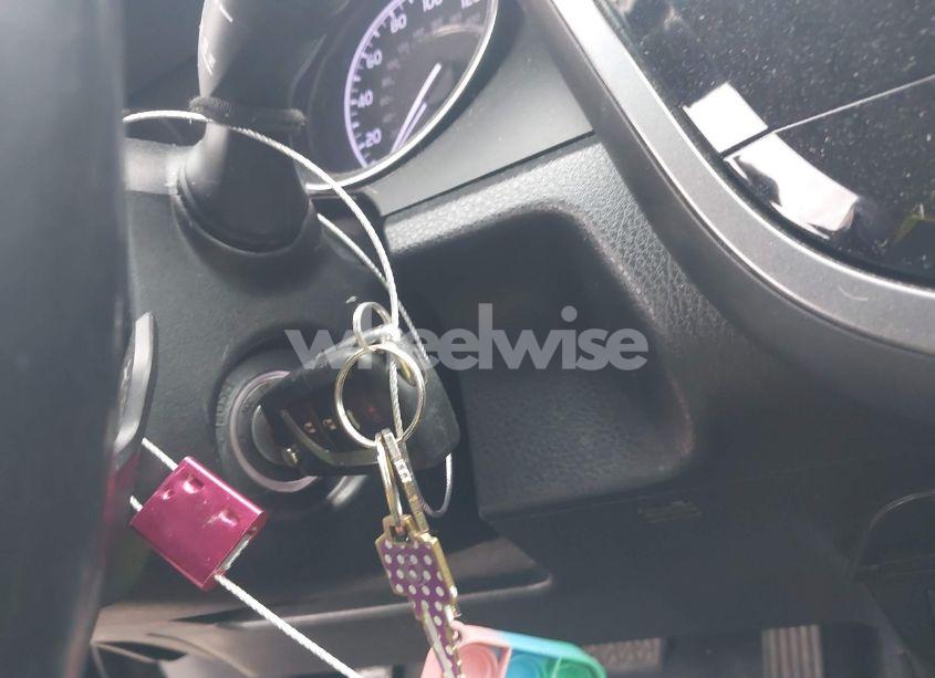 Photo 11 of 2019 Toyota Camry SE (VIN 4T1B11HK0KU201034)