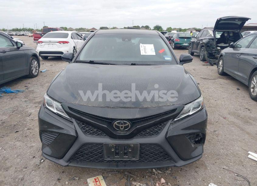 Photo 12 of 2019 Toyota Camry SE (VIN 4T1B11HK0KU201034)