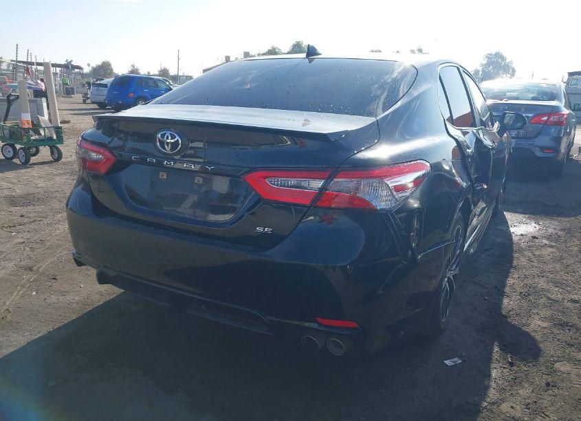 Photo 4 of 2019 Toyota Camry SE (VIN 4T1B11HK0KU230856)