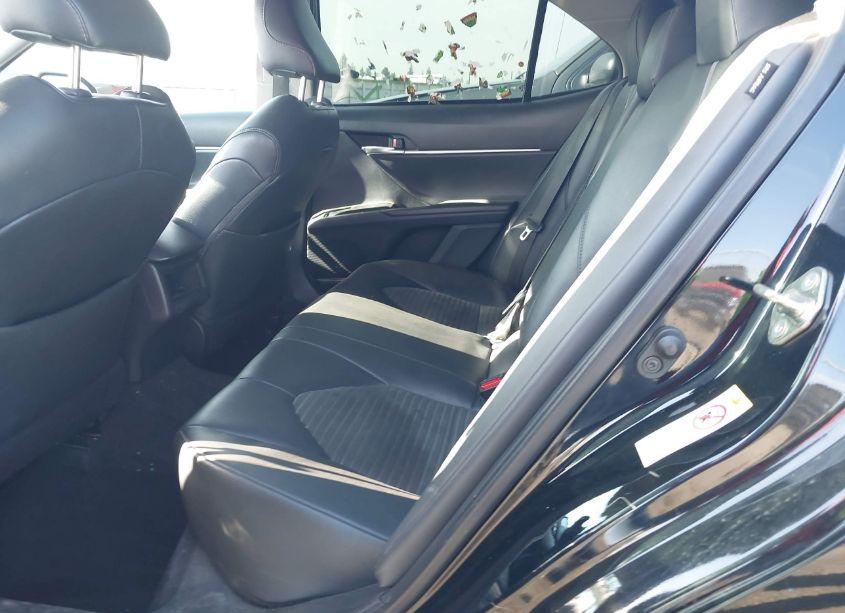Photo 8 of 2019 Toyota Camry SE (VIN 4T1B11HK0KU230856)