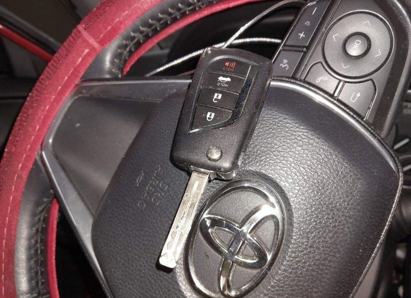 Photo 11 of 2019 Toyota Camry SE (VIN 4T1B11HK0KU240500)