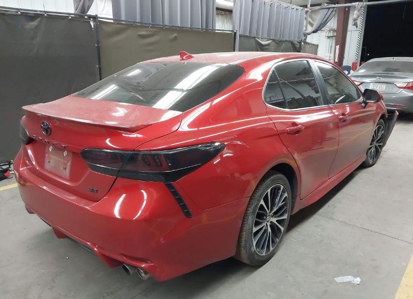 Photo 4 of 2019 Toyota Camry SE (VIN 4T1B11HK0KU240500)