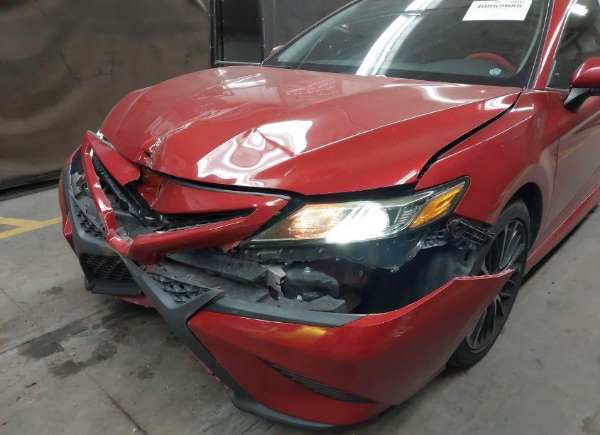 Photo 6 of 2019 Toyota Camry SE (VIN 4T1B11HK0KU240500)