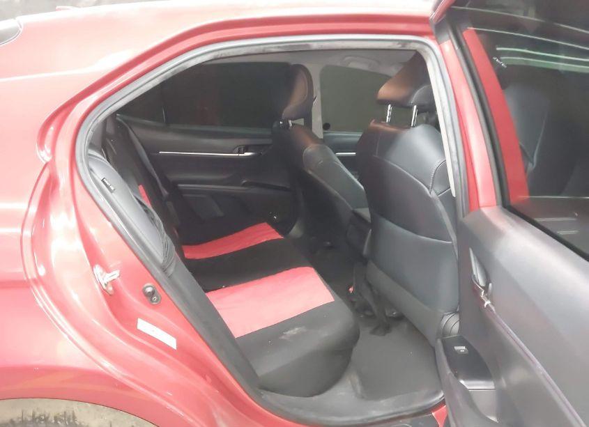 Photo 8 of 2019 Toyota Camry SE (VIN 4T1B11HK0KU240500)