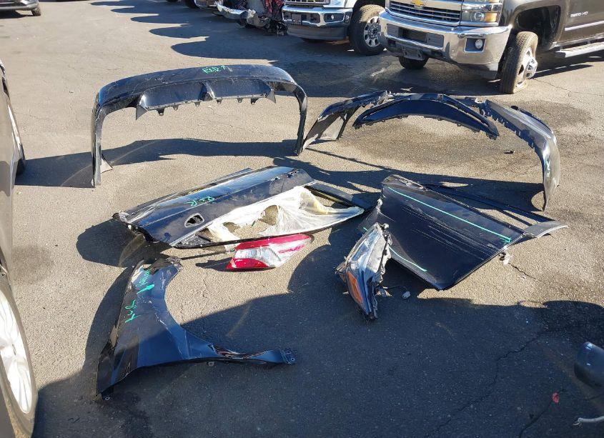 Photo 12 of 2019 Toyota Camry SE (VIN 4T1B11HK0KU245213)