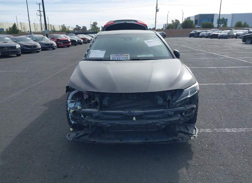 Photo 13 of 2019 Toyota Camry SE (VIN 4T1B11HK0KU245213)