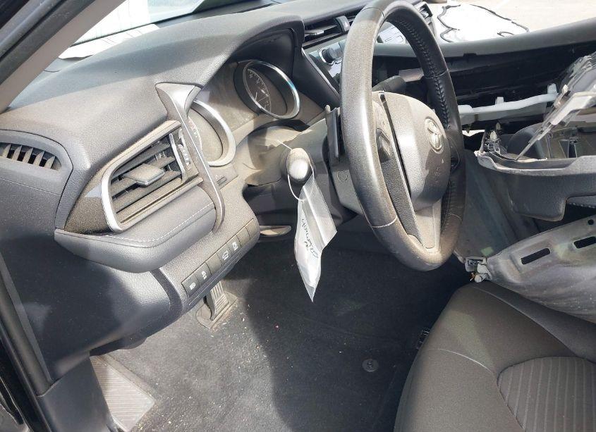 Photo 18 of 2019 Toyota Camry SE (VIN 4T1B11HK0KU245213)