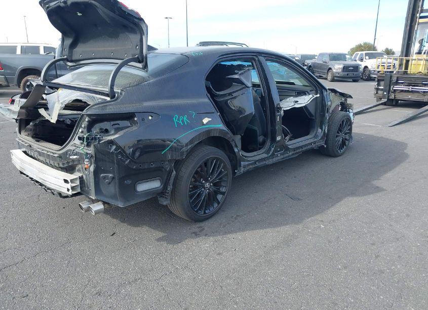 Photo 4 of 2019 Toyota Camry SE (VIN 4T1B11HK0KU245213)