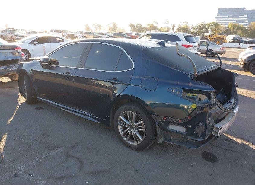Photo 3 of 2019 Toyota Camry SE (VIN 4T1B11HK0KU256454)