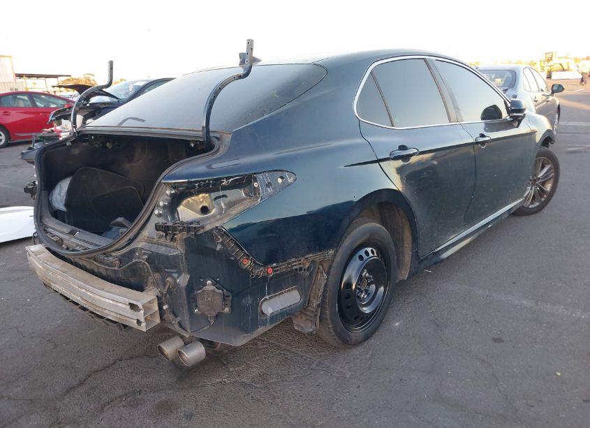 Photo 4 of 2019 Toyota Camry SE (VIN 4T1B11HK0KU256454)