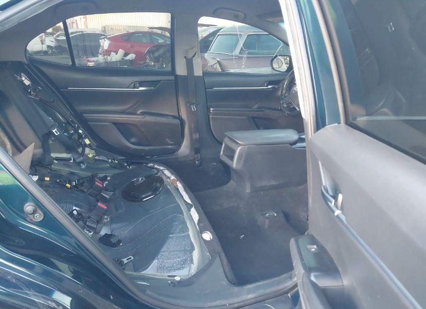 Photo 8 of 2019 Toyota Camry SE (VIN 4T1B11HK0KU256454)