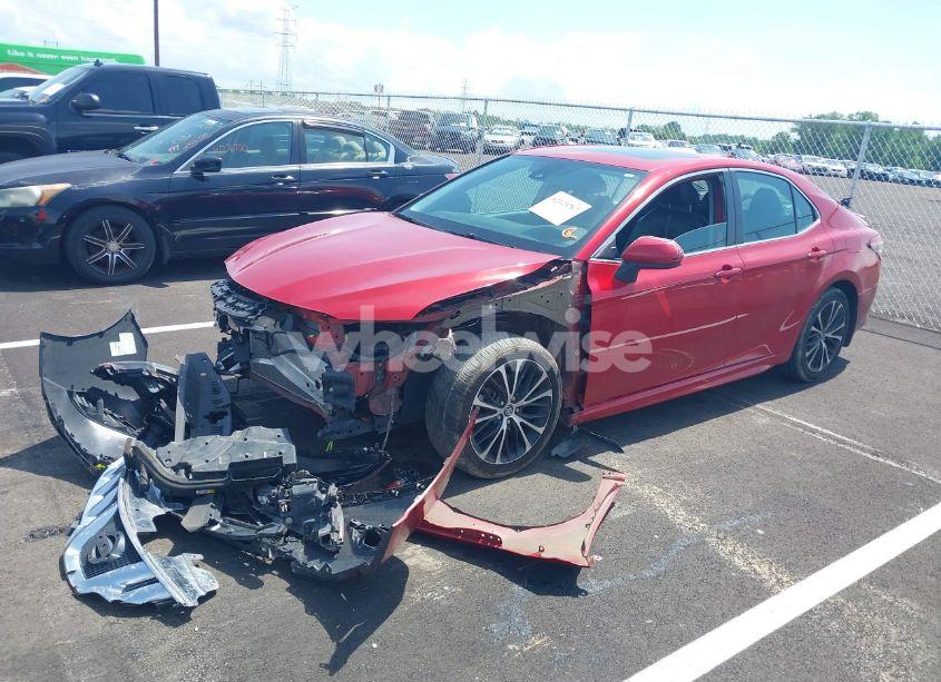 Photo 2 of 2019 Toyota Camry SE (VIN 4T1B11HK0KU267258)