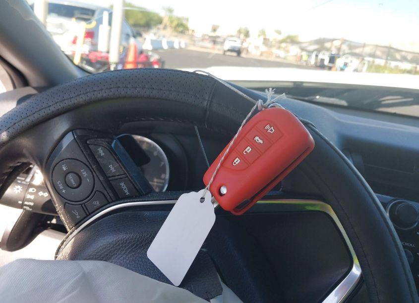 Photo 11 of 2019 Toyota Camry SE (VIN 4T1B11HK0KU684153)