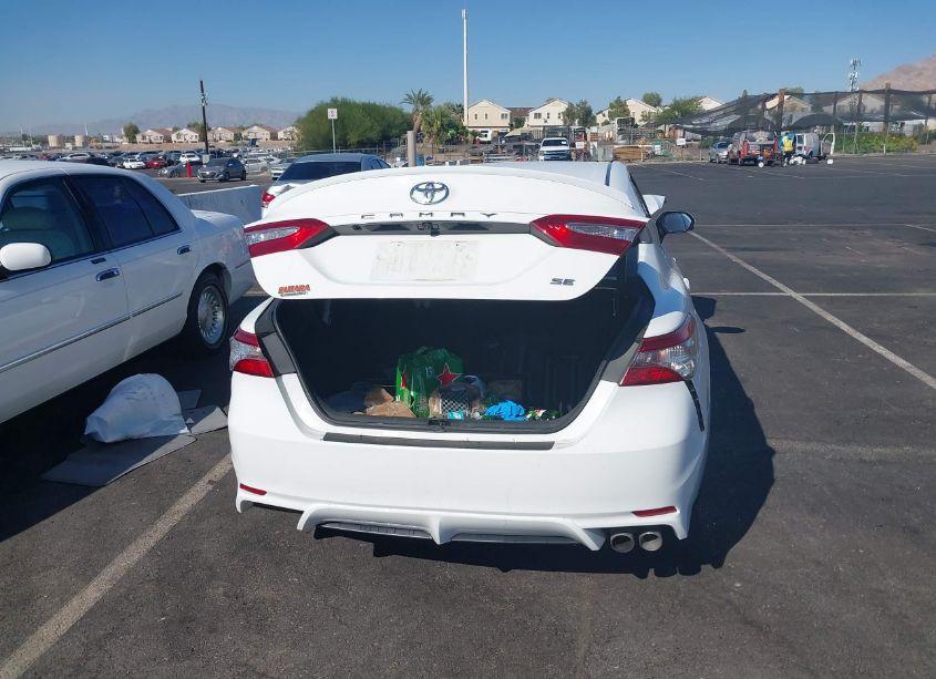 Photo 17 of 2019 Toyota Camry SE (VIN 4T1B11HK0KU684153)