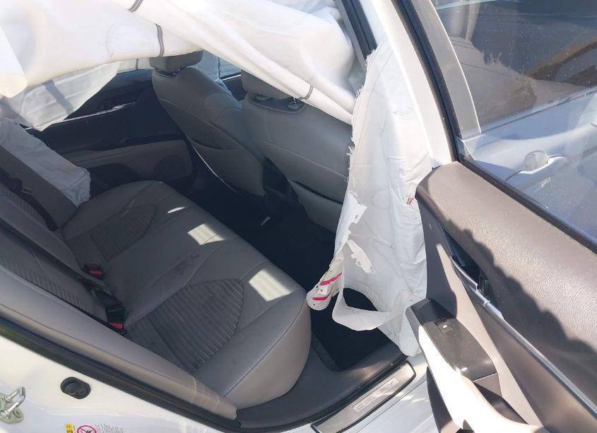 Photo 8 of 2019 Toyota Camry SE (VIN 4T1B11HK0KU684153)