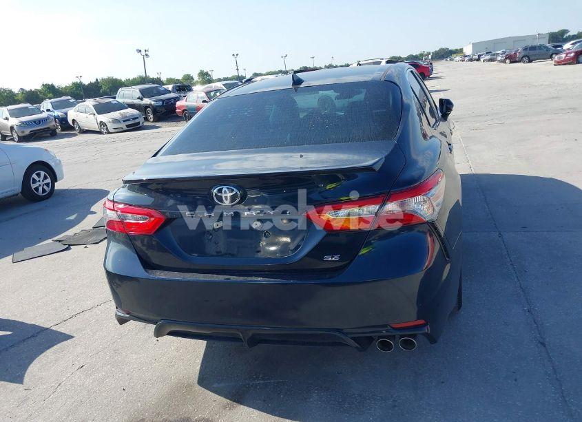 Photo 17 of 2019 Toyota Camry SE (VIN 4T1B11HK0KU697016)