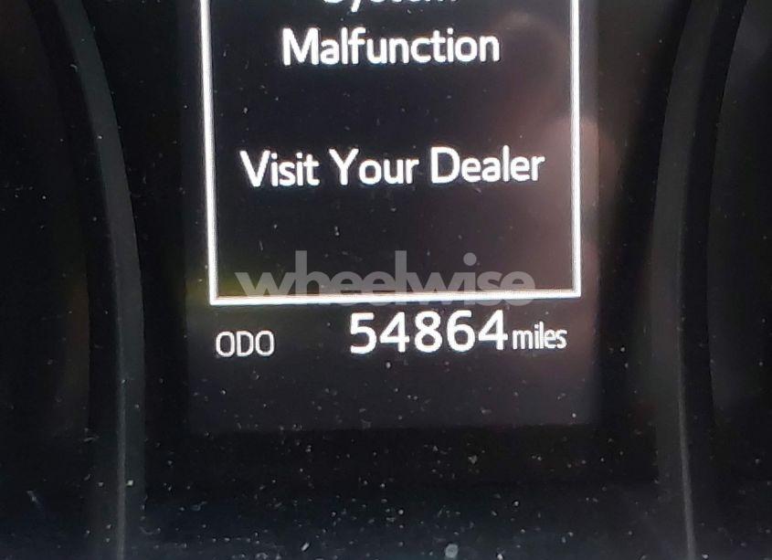 Photo 16 of 2019 Toyota Camry LE (VIN 4T1B11HK0KU698215)