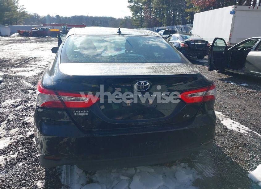 Photo 16 of 2019 Toyota Camry LE (VIN 4T1B11HK0KU723386)