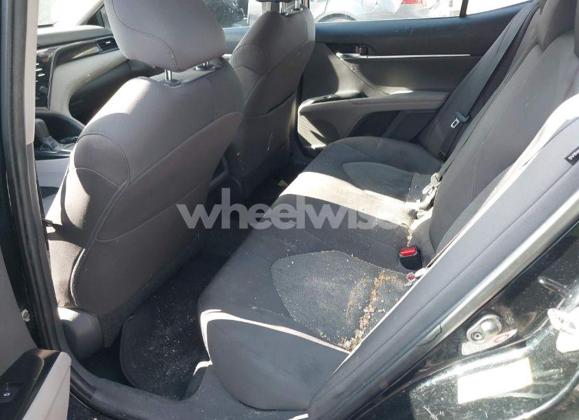 Photo 8 of 2019 Toyota Camry LE (VIN 4T1B11HK0KU723386)