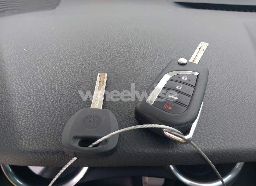 Photo 11 of 2019 Toyota Camry SE (VIN 4T1B11HK0KU756212)