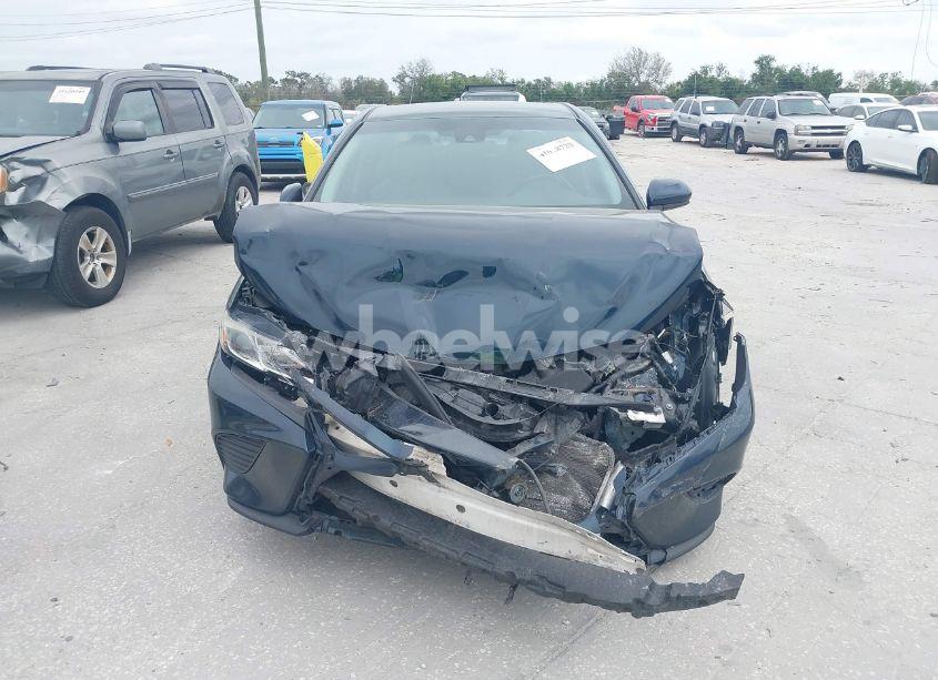 Photo 12 of 2019 Toyota Camry SE (VIN 4T1B11HK0KU756212)