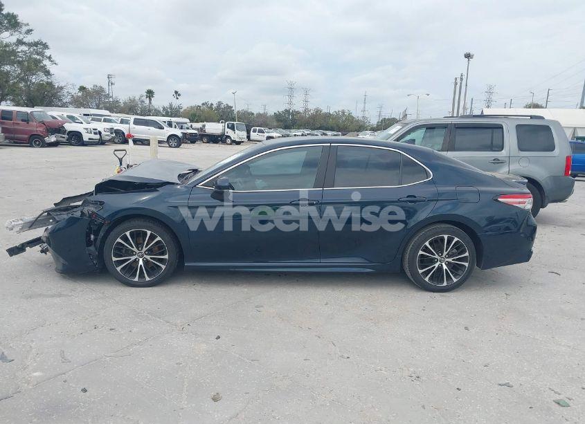 Photo 14 of 2019 Toyota Camry SE (VIN 4T1B11HK0KU756212)