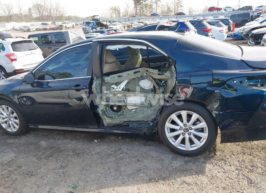 Photo 6 of 2019 Toyota Camry LE (VIN 4T1B11HK0KU759885)