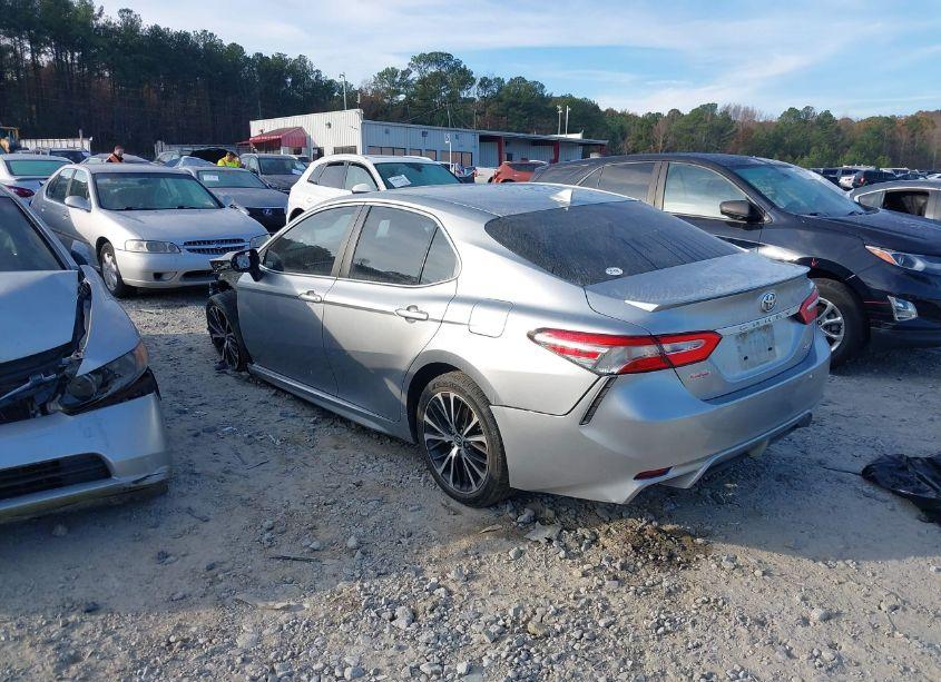 Photo 3 of 2019 Toyota Camry SE (VIN 4T1B11HK0KU785886)