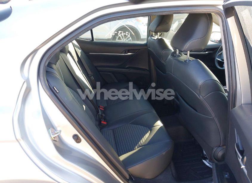 Photo 8 of 2019 Toyota Camry SE (VIN 4T1B11HK0KU787685)