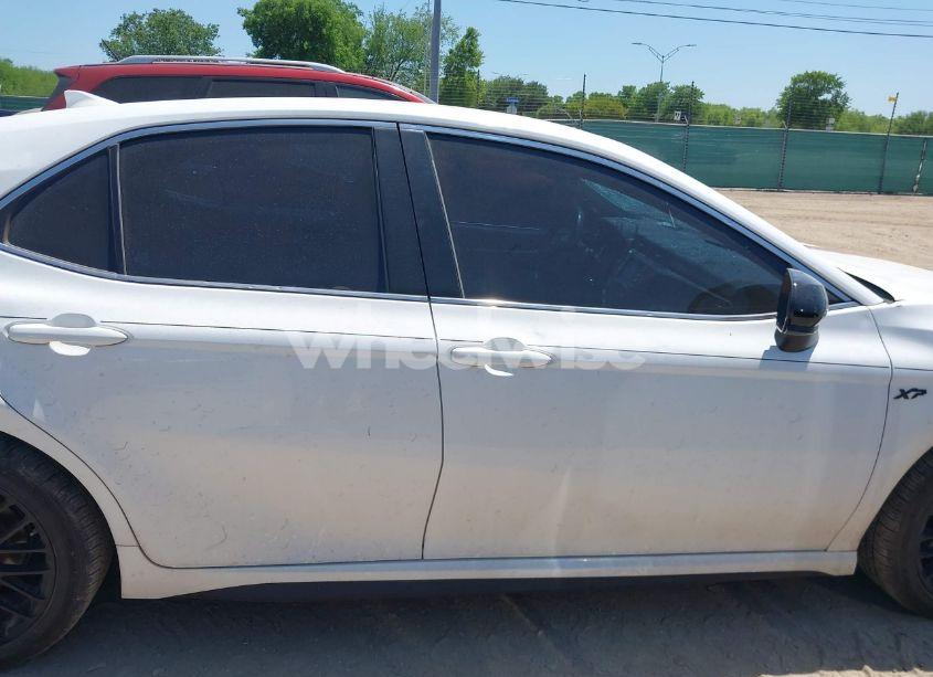 Photo 13 of 2019 Toyota Camry SE (VIN 4T1B11HK0KU809605)